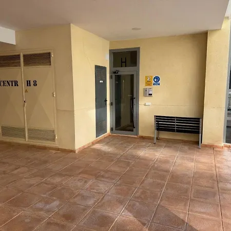 Centrico, 3 Minutes To Arenal-bol דירה קלפה