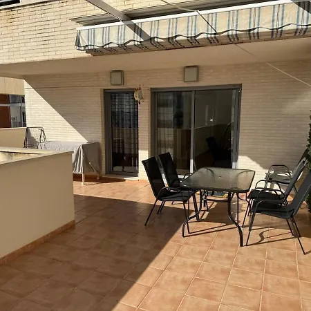 Centrico, 3 Minutes To Arenal-bol Apartment