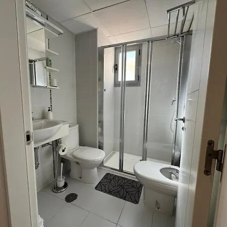 Centrico, 3 Minutes To Arenal-bol Apartment *